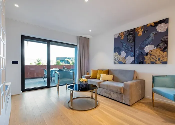 Moderno T2 Com Patios E Acesso A Piscina アパート フンシャル