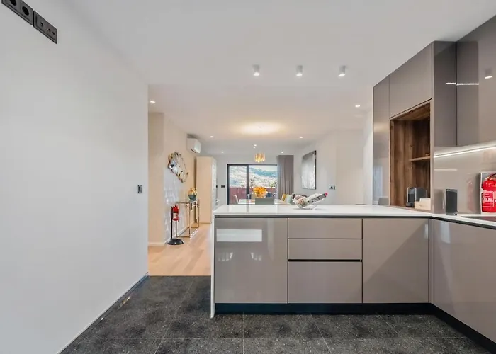 Moderno T2 Com Patios E Acesso A Piscina