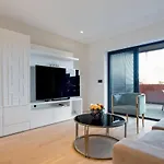Moderno T2 Com Patios E Acesso A Piscina Funchal