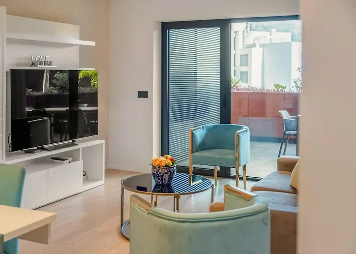 Moderno T2 Com Patios E Acesso A Piscina *